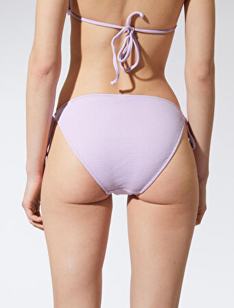 Dokulu Bikini Altı Yanları Bağlama Detaylı