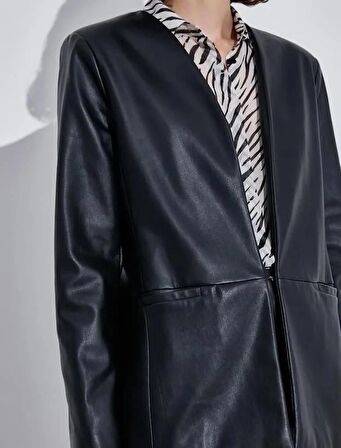 Kadın Giyim Deri Görünümlü Blazer Ceket 3SAK50019UW Siyah