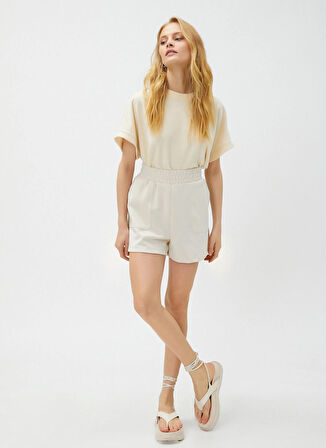 Koton Lastikli Bel Standart Bej Kadın Şort 3SAK70004EK