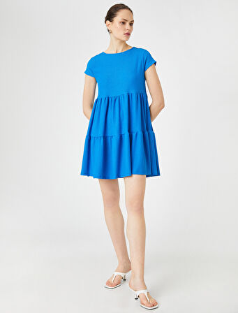 Katlı Mini Elbise Sırt Detaylı Kısa Kollu