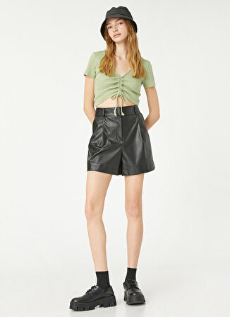 Koton V Yaka Düz Yeşil Kadın T-Shirt 3SAL10124IK