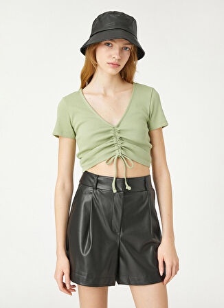 Koton V Yaka Düz Yeşil Kadın T-Shirt 3SAL10124IK