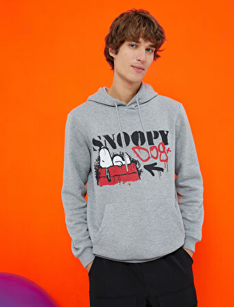 Snoopy Oversize Kapşonlu Sweatshirt Şardonlu Lisanslı Baskılı