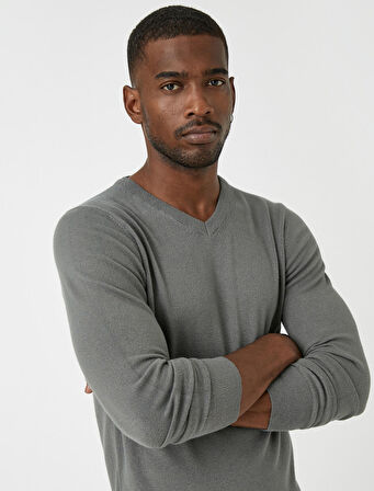 Basic Triko Kazak V Yaka 