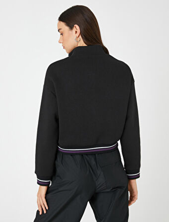Crop Sweatshirt Yarım Fermuarlı Dik Yaka Çizgi Detaylı