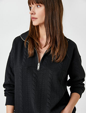 Dik Yaka Yarım Fermuarlı Sweatshirt Örgü Desenli