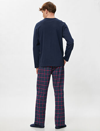 Snoopy Yılbaşı Temalı Kışlık Pijama Takımı Lisanslı Baskılı Kareli