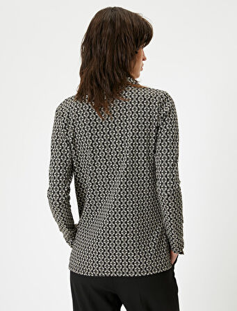 Melis Ağazat X Koton - Düğmeli Polo Yaka Uzun Kollu Tişört