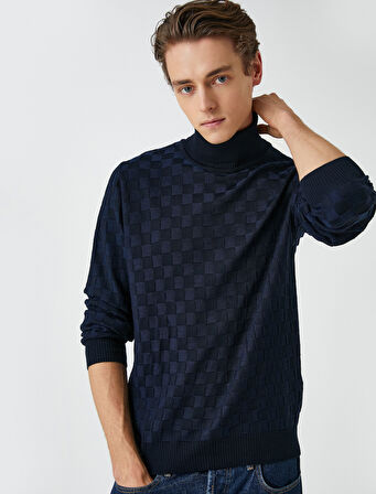 Triko Boğazlı Kazak Uzun Kollu Kareli