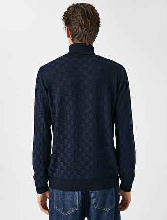 Triko Boğazlı Kazak Uzun Kollu Kareli