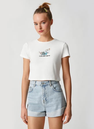 Koton Bisiklet Yaka Baskılı Ekru Kadın T-Shirt 3SAL10188IK