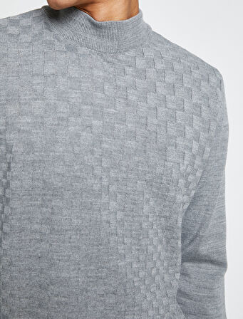 Basic Triko Kazak Yarım Balıkçı Yaka Uzun Kollu Geometrik Desenli