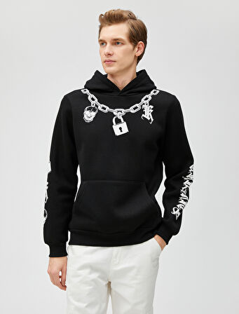 Basic Kapşonlu Sweatshirt Kuru Kafa Baskılı Cep Detaylı