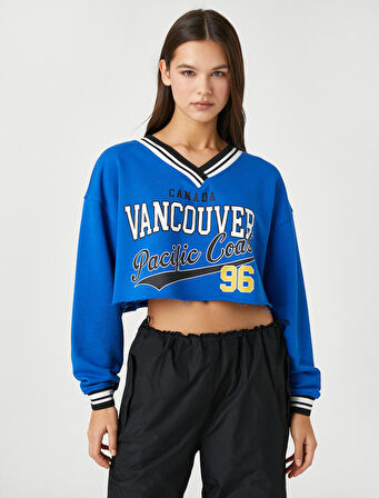 Crop Sweatshirt Kolej Baskılı V Yaka Uzun Kollu