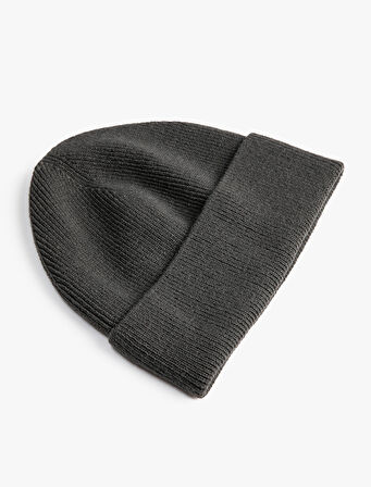 Basic Örgü Bere Katlamalı Etiket Detaylı