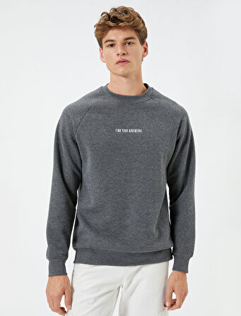 Bisiklet Yaka Sweatshirt Slogan İşlemeli Reglan Kollu