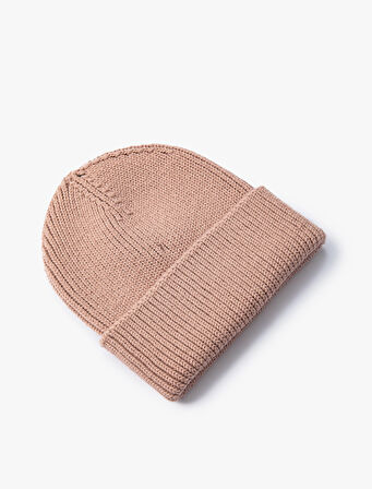 Bere Örgü Ribanalı Sloganlı Etiket Detaylı