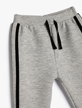 Jogger Eşofman Altı Beli Bağlamalı Şerit Detaylı