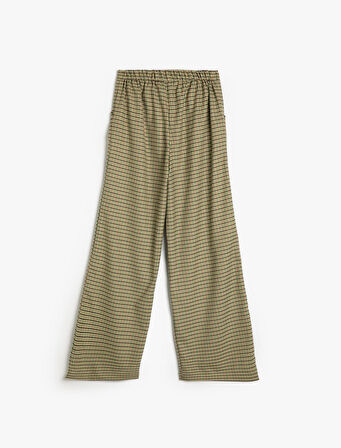 Geniş Paça Pantolon Pilili Detaylı Düğme Kapamalı Cepli