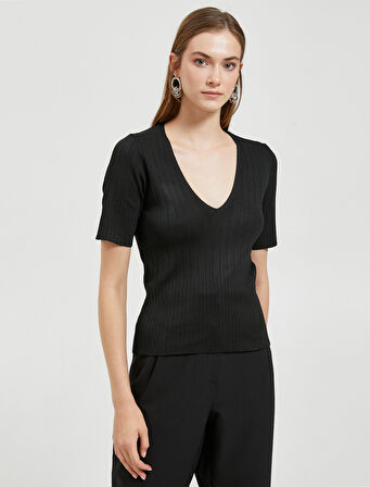 Kısa Kollu Triko Kazak V Yaka Ribanalı