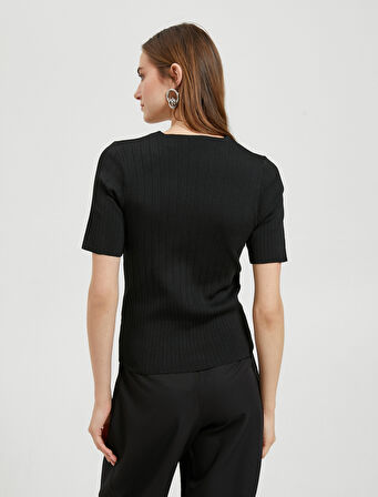 Kısa Kollu Triko Kazak V Yaka Ribanalı