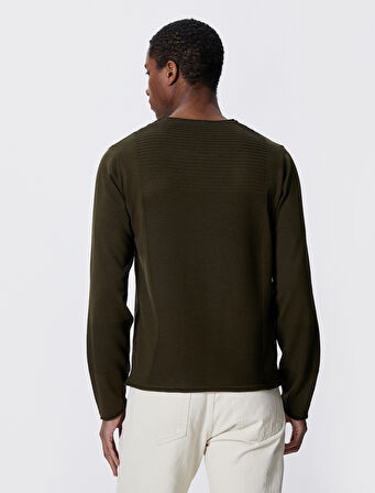 Basic Triko Kazak Dokulu Yuvarlak Yaka Dar Kesim