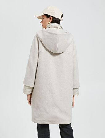 Kaşe Kaban İki Parça Görünümlü