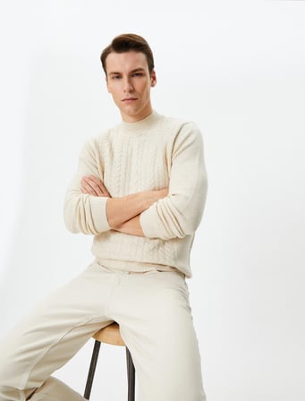 Yarım Balıkçı Yaka Kazak Triko Slim Fit Örgü Dokulu