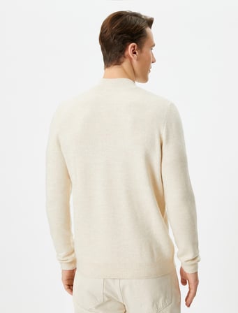 Yarım Balıkçı Yaka Kazak Triko Slim Fit Örgü Dokulu