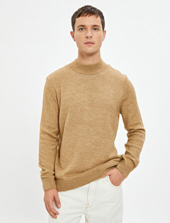 Basic Triko Kazak Yarım Balıkçı Yaka Dar Kesim