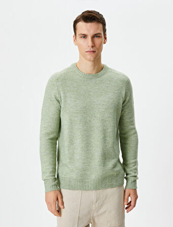 Triko Kazak Basic Bisiklet Yaka Slim Fit Dokulu