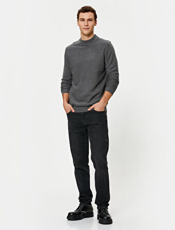 Basic Triko Kazak Slim Fit Dik Yaka Dokulu Uzun Kollu