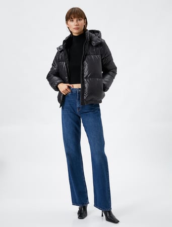 Kısa Şişme Mont Kapüşonlu Fermuarlı Beli Lastikli Cepli