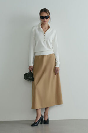 Beyaz Carter Polo Yaka Triko Kazak