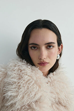 Ekru Core Geniş Yakalı Kürk Ceket