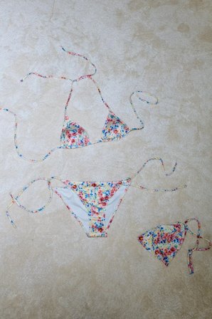 Renkli Peony Bikini Set