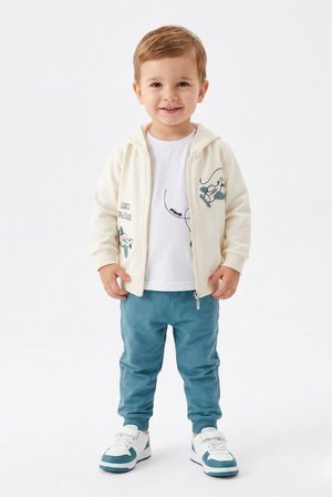 Toontoy Erkek Çocuk 3'lü Eşofman Takımı Uzun Kollu Bisiklet Yaka Nakışlı T-shirt - Kapüşonlu Fermuarlı Hırka- Beli Paçası Lastikli Eşofman Altı 25052
