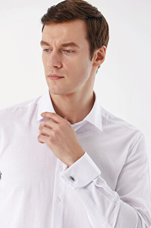  Erkek Beyaz Juliet Jakarlı  Manşetli Sert Yaka Slim Fit Gömlek