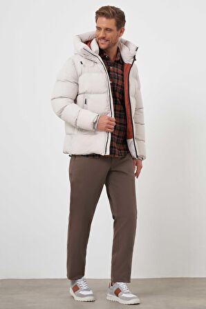  Erkek Beyaz Moesta Fermuarlı Kapüşonlu Dynamic Fit Rahat Kesim Mont