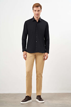  Erkek Siyah Basic Düz Desen Sert Yaka Regular Fit Gömlek