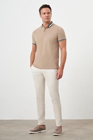  Erkek Bej Trend Compact Pike Düz Desen Düğmeli Yaka Dynamic Fit T-Shirt