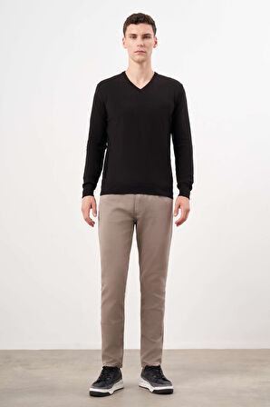  Erkek Siyah Basic V Yaka Dynamic Fit Rahat Kesim Triko