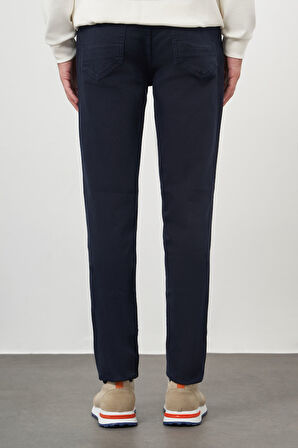  Erkek Lacivert Mevsimlik Pamuk 5 Cep Dynamic Fit Jean Pantolon