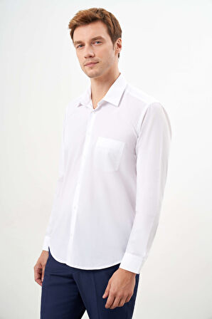  Erkek Beyaz Basic Düz Desen Cepli Sert Yaka Regular Fit Gömlek