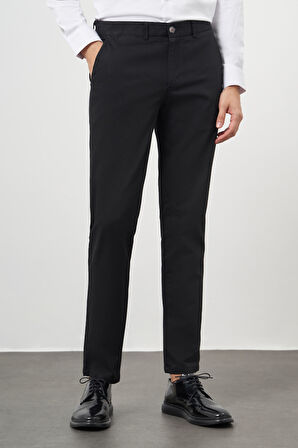  Erkek Siyah Chino Dynamik Fit Pantolon