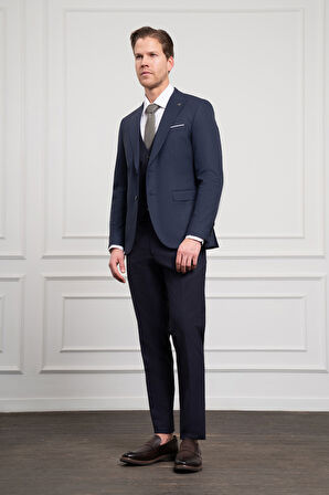  Erkek Lacivert Trend Yelekli Kombinli Yünlü Slim Fit Sivri Yaka Takım Elbise