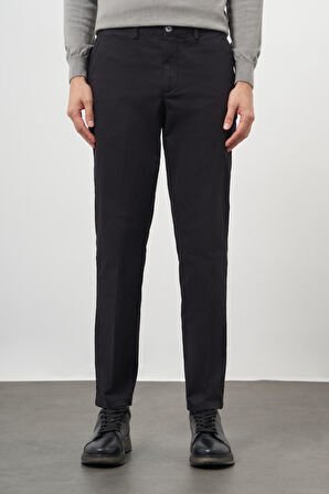  Erkek Siyah Dynamic Fit Chino Pantolon