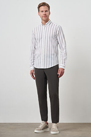  Erkek Haki Keten Dynamic Fit Düğmeli Yaka Gömlek