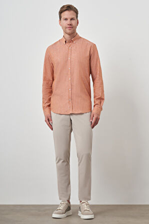  Erkek Kiremit Keten Dynamic Fit Düğmeli Yaka Gömlek