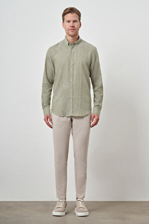  Erkek Yeşil Keten Dynamic Fit Düğmeli Yaka Gömlek
